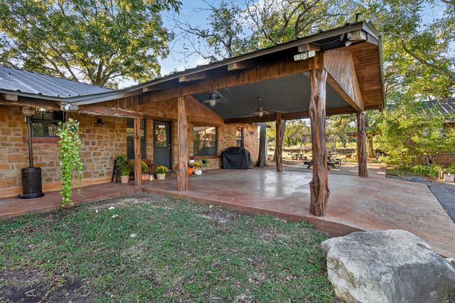 2076 CR 108, Burnet, TX 78611