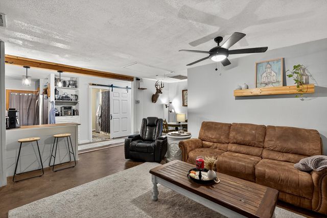 2076 CR 108, Burnet, TX 78611