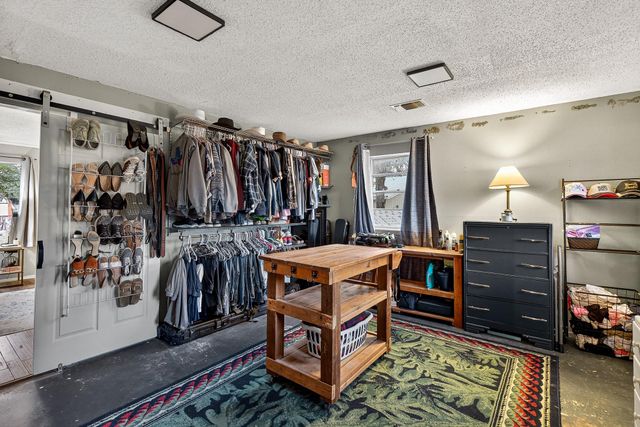 2076 CR 108, Burnet, TX 78611