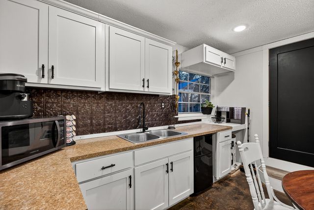 2076 CR 108, Burnet, TX 78611