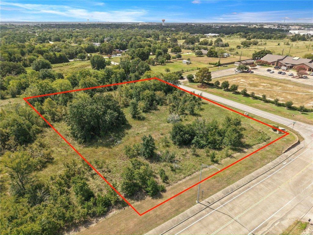 1201 Foxfire Drive, College Station, TX 77845 — photo 2