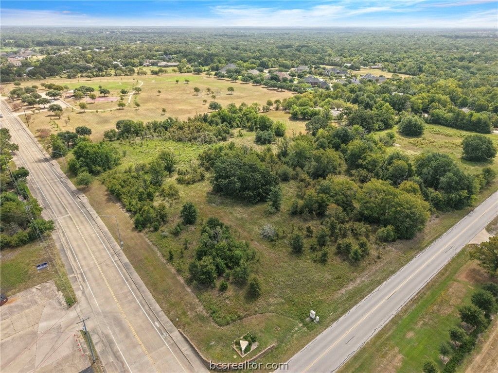 1201 Foxfire Drive, College Station, TX 77845 — photo 4