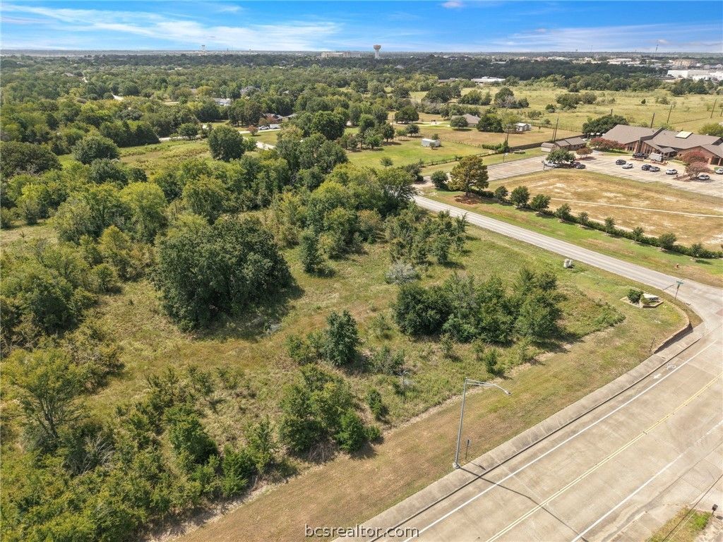 1201 Foxfire Drive, College Station, TX 77845 — photo 5