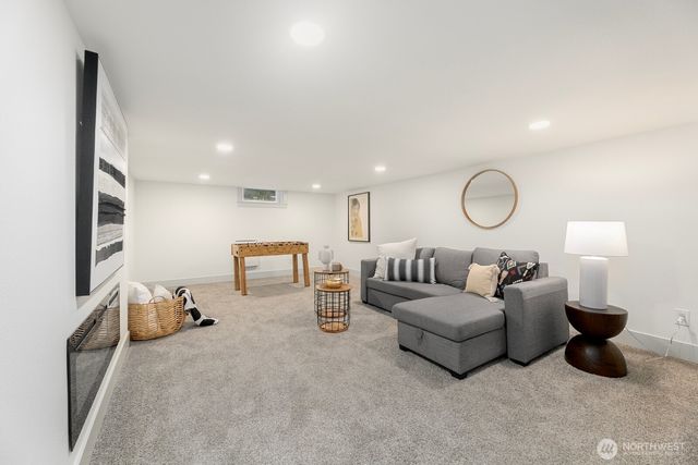 2356 N 130th Street, Seattle, WA 98133