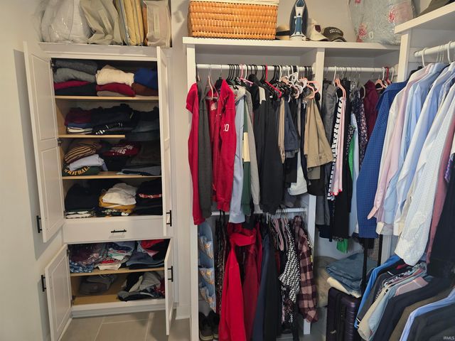 701 E Quinn Raye Court, Ellettsville, IN 47429