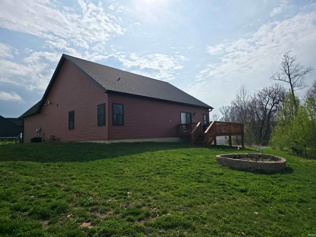 701 E Quinn Raye Court, Ellettsville, IN 47429