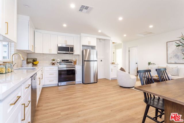 14365 Berg Street, Sylmar, CA 91342