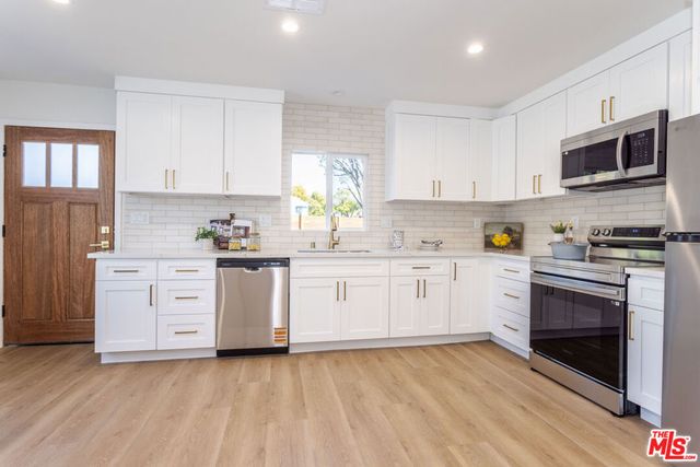 14365 Berg Street, Sylmar, CA 91342