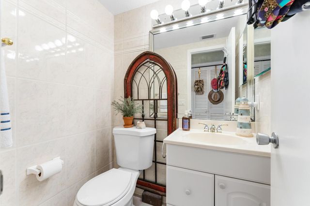 170 E Horizons E 303, Boynton Beach, FL 33435