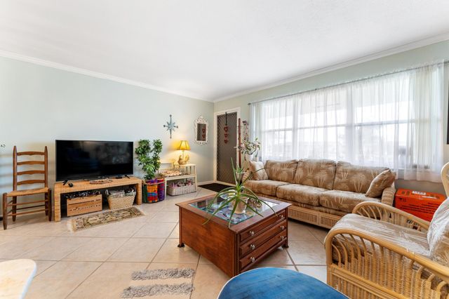 170 E Horizons E 303, Boynton Beach, FL 33435