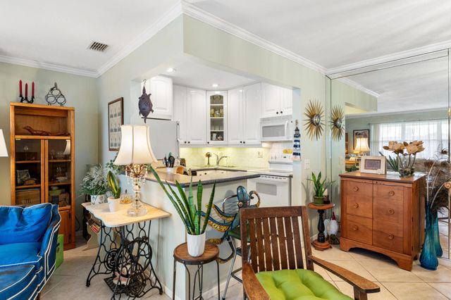 170 E Horizons E 303, Boynton Beach, FL 33435