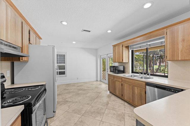 11580 NW 20th Drive, Coral Springs, FL 33071