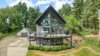 13832 Grandview Drive, Cement City, MI 49233