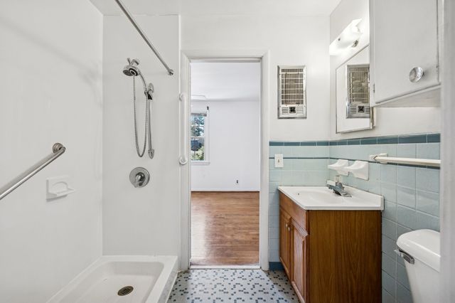 5020 Kincannon Dr, Nashville, TN 37220