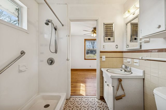 5020 Kincannon Dr, Nashville, TN 37220