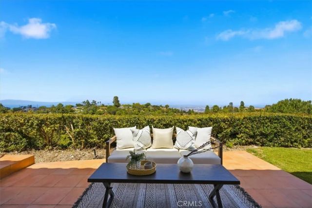 53 Hilltop Circle, Rancho Palos Verdes, CA 90275