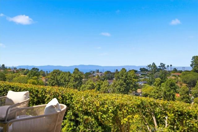 53 Hilltop Circle, Rancho Palos Verdes, CA 90275