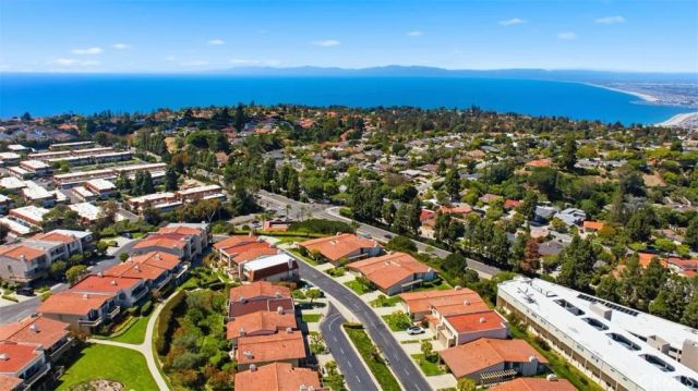 53 Hilltop Circle, Rancho Palos Verdes, CA 90275