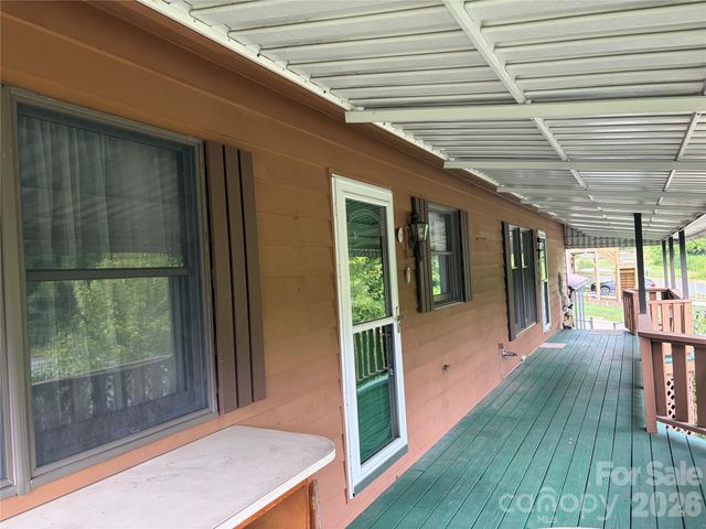 256A Bruce Road, Mars Hill, NC 28754