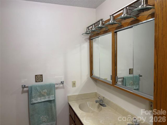 256A Bruce Road, Mars Hill, NC 28754