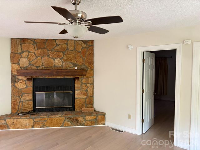 256A Bruce Road, Mars Hill, NC 28754