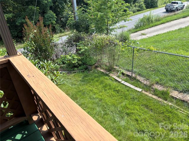 256A Bruce Road, Mars Hill, NC 28754