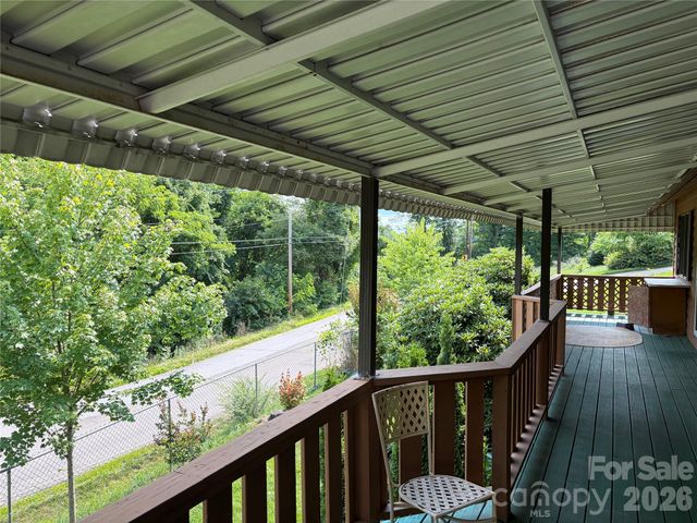 256A Bruce Road, Mars Hill, NC 28754