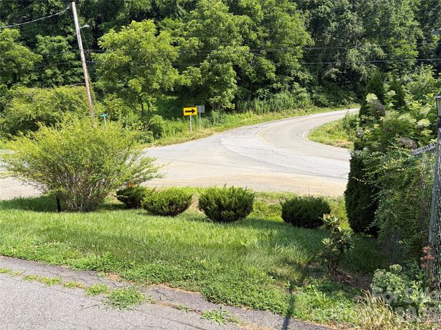 256A Bruce Road, Mars Hill, NC 28754