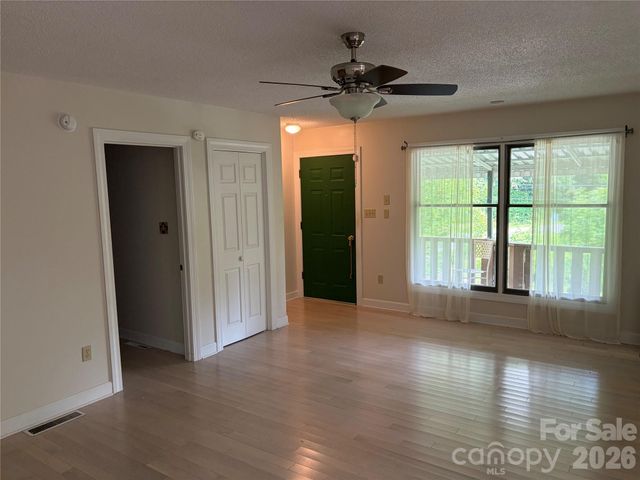 256A Bruce Road, Mars Hill, NC 28754