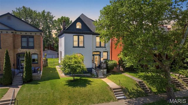 3810 Arsenal Street, St Louis, MO 63116