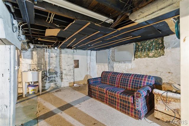 3810 Arsenal Street, St Louis, MO 63116