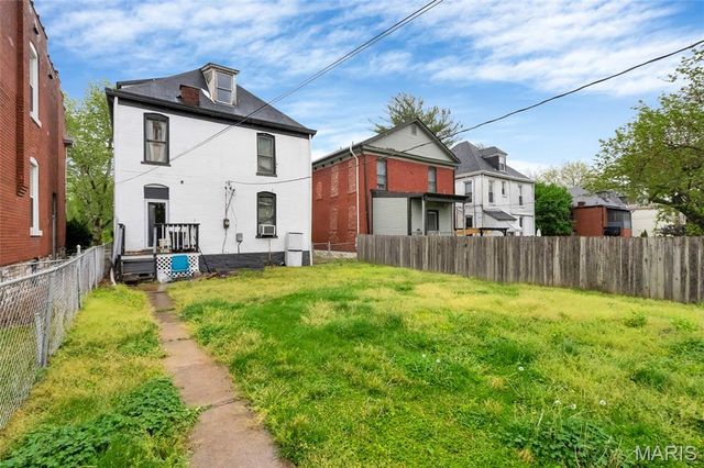 3810 Arsenal Street, St Louis, MO 63116