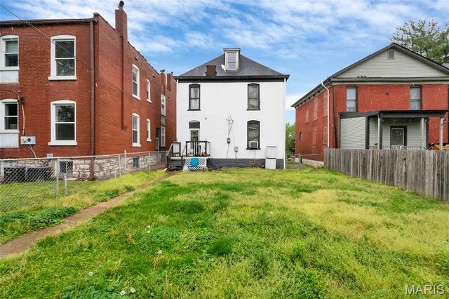 3810 Arsenal Street, St Louis, MO 63116