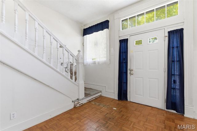 3810 Arsenal Street, St Louis, MO 63116