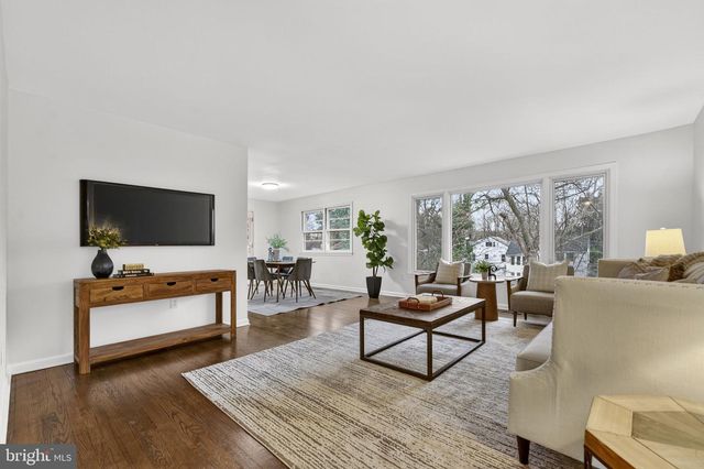 7113 PENGUIN PL, Falls Church, VA 22043