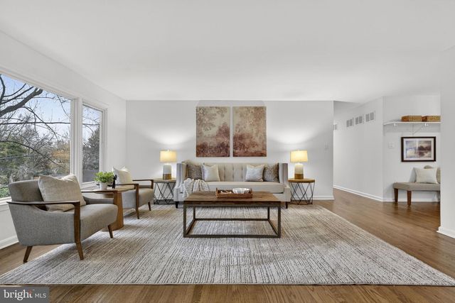 7113 PENGUIN PL, Falls Church, VA 22043