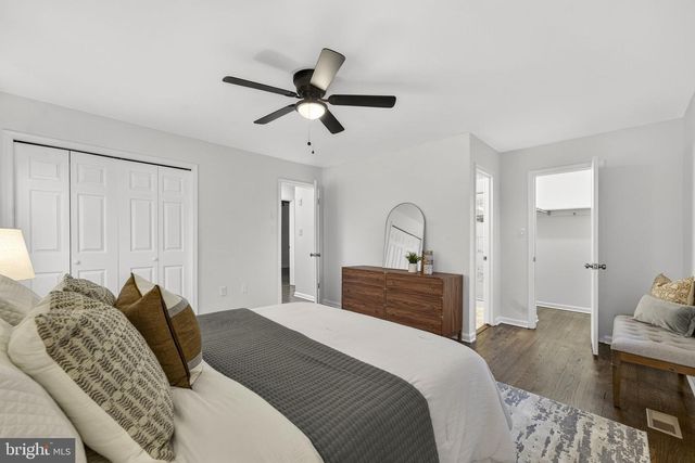 7113 PENGUIN PL, Falls Church, VA 22043