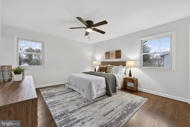 7113 PENGUIN PL, Falls Church, VA 22043