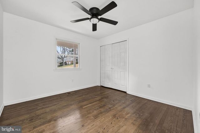 7113 PENGUIN PL, Falls Church, VA 22043