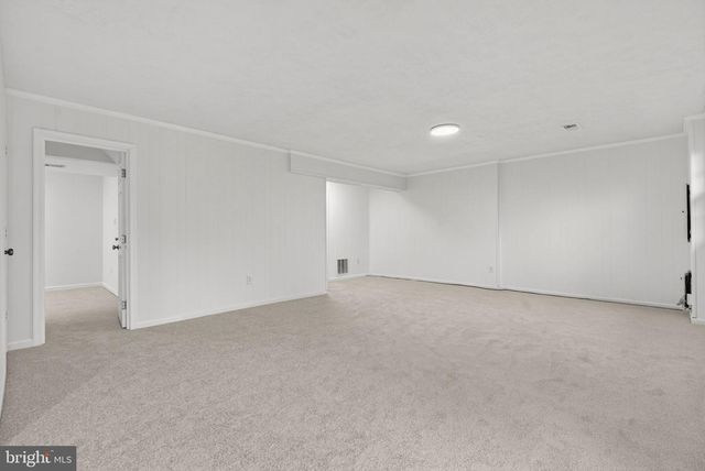 7113 PENGUIN PL, Falls Church, VA 22043