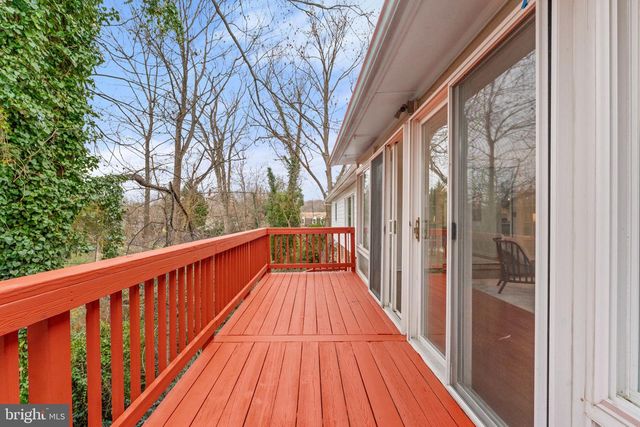 7113 PENGUIN PL, Falls Church, VA 22043