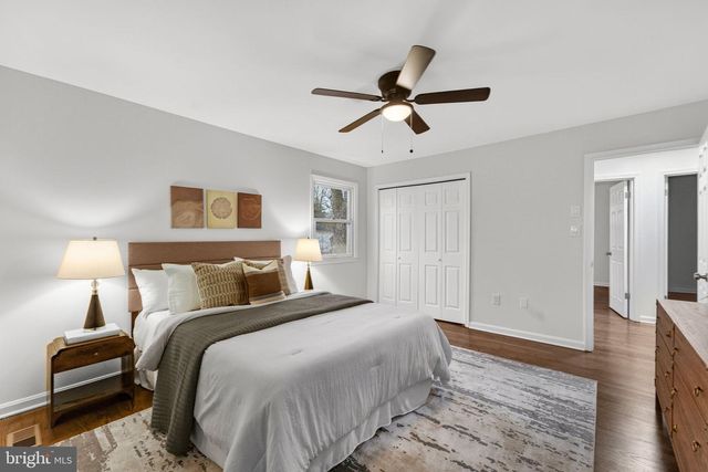 7113 PENGUIN PL, Falls Church, VA 22043