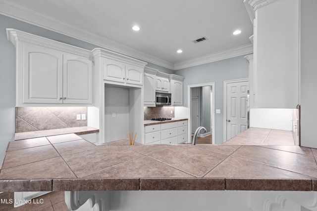 1616 Baywood Drive, Madison, MS 39110