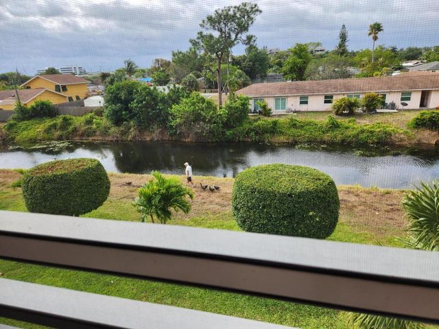 2606 Garden Drive 304, Lake Worth Beach, FL 33461