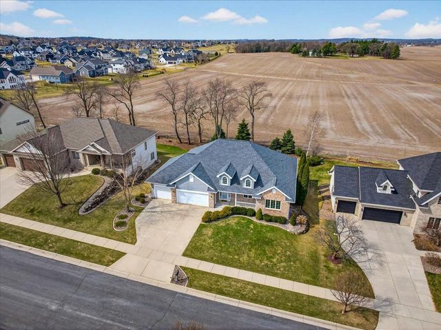 485 Riviera Street, Oregon, WI 53575