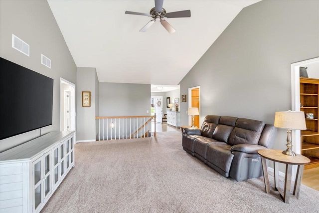 485 Riviera Street, Oregon, WI 53575