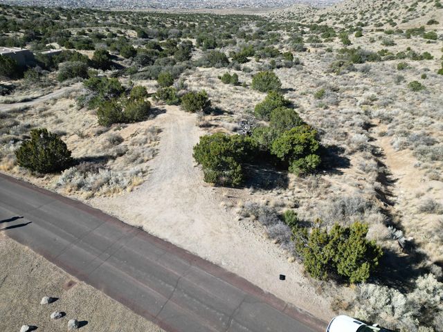 28 Tierra Monte Drive NE, Albuquerque, NM 87122