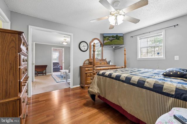 14917-A COMPTON RD, Centreville, VA 20121