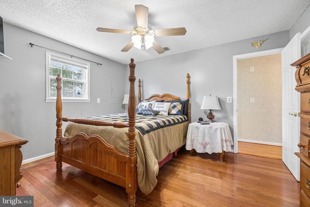 14917-A COMPTON RD, Centreville, VA 20121