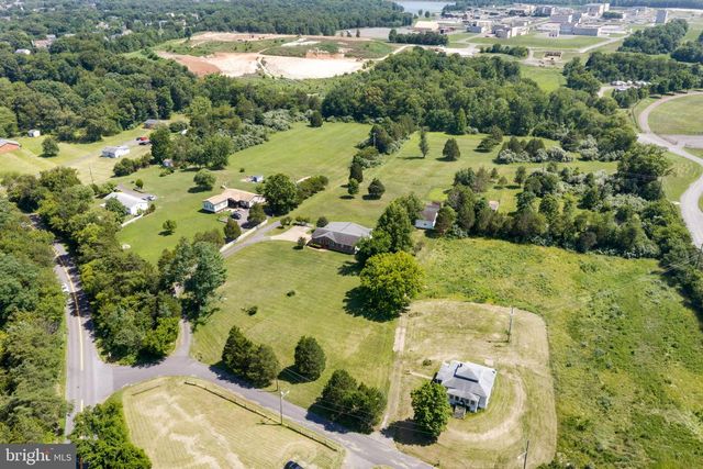 14917-A COMPTON RD, Centreville, VA 20121